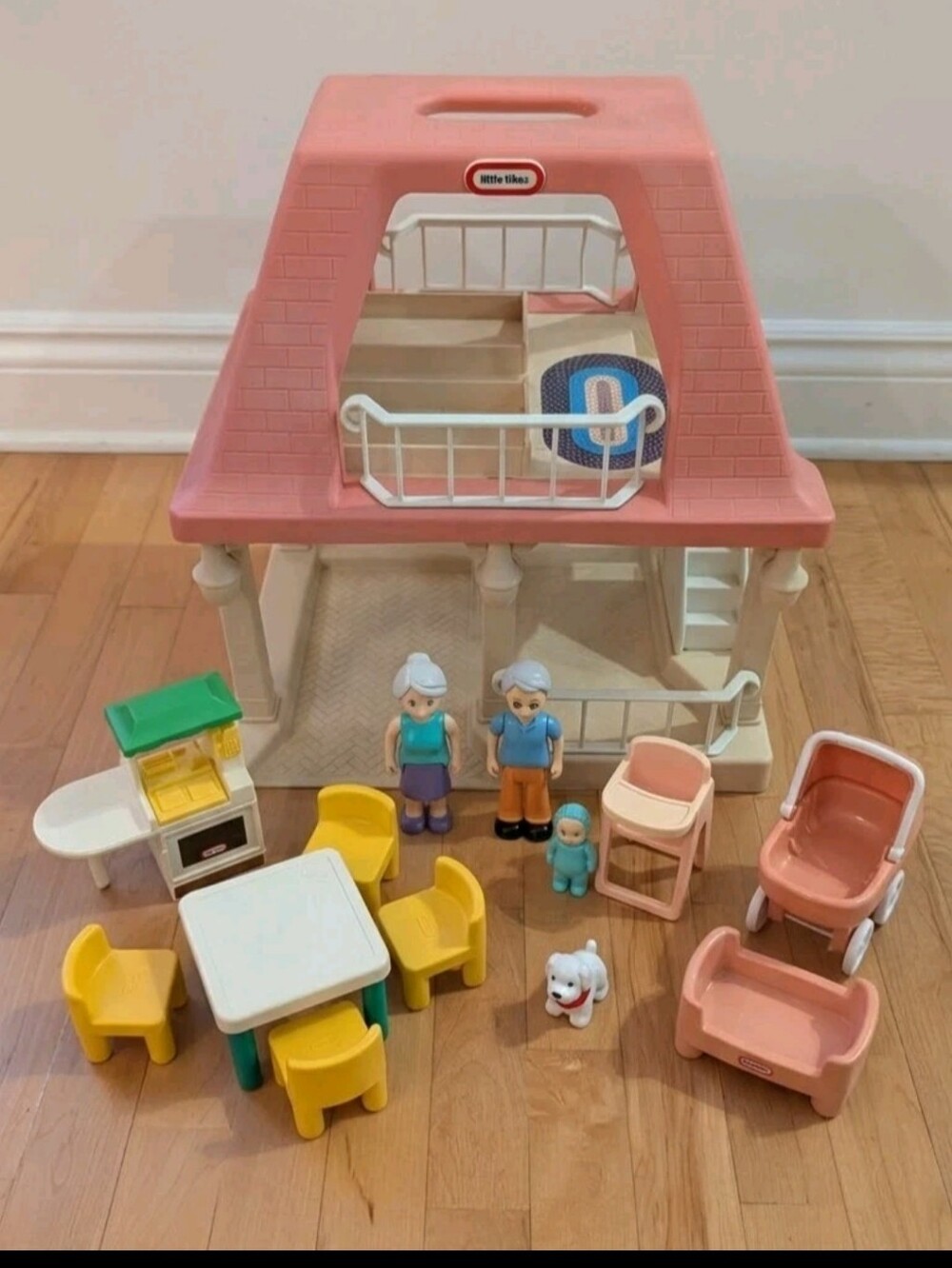 Vintage 1990s Grandmas Cottage Little Tikes Doll House With Figures & Accesories